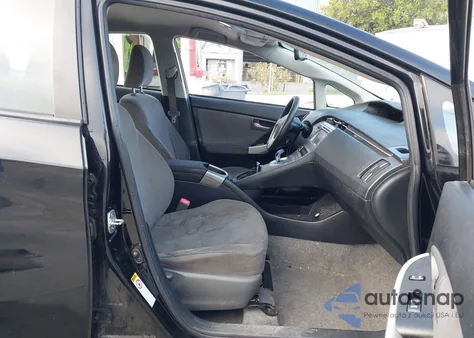 2013 Toyota Prius Two from USA, damaged, VIN JTDKN3DU6D5562521